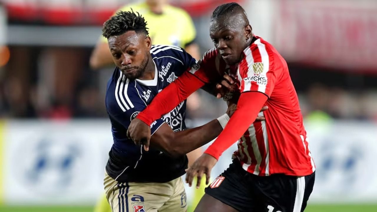 Estudiantes lo ganó en el final y quedó clasificado a octavos de la Copa Libertadores