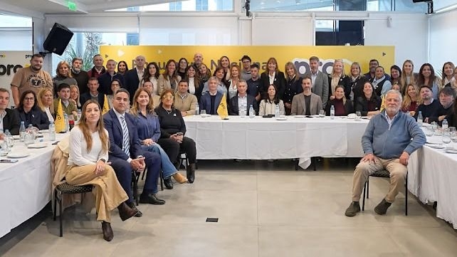 Cornejo se reunió con Mauricio Macri en la sede nacional del PRO