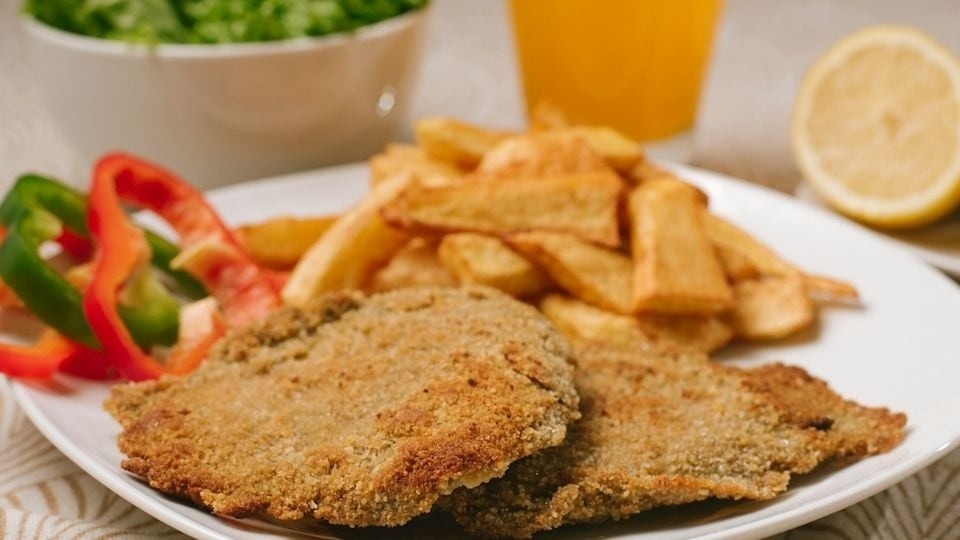 El secreto para cocinar milanesas de carne picada ricas y baratas