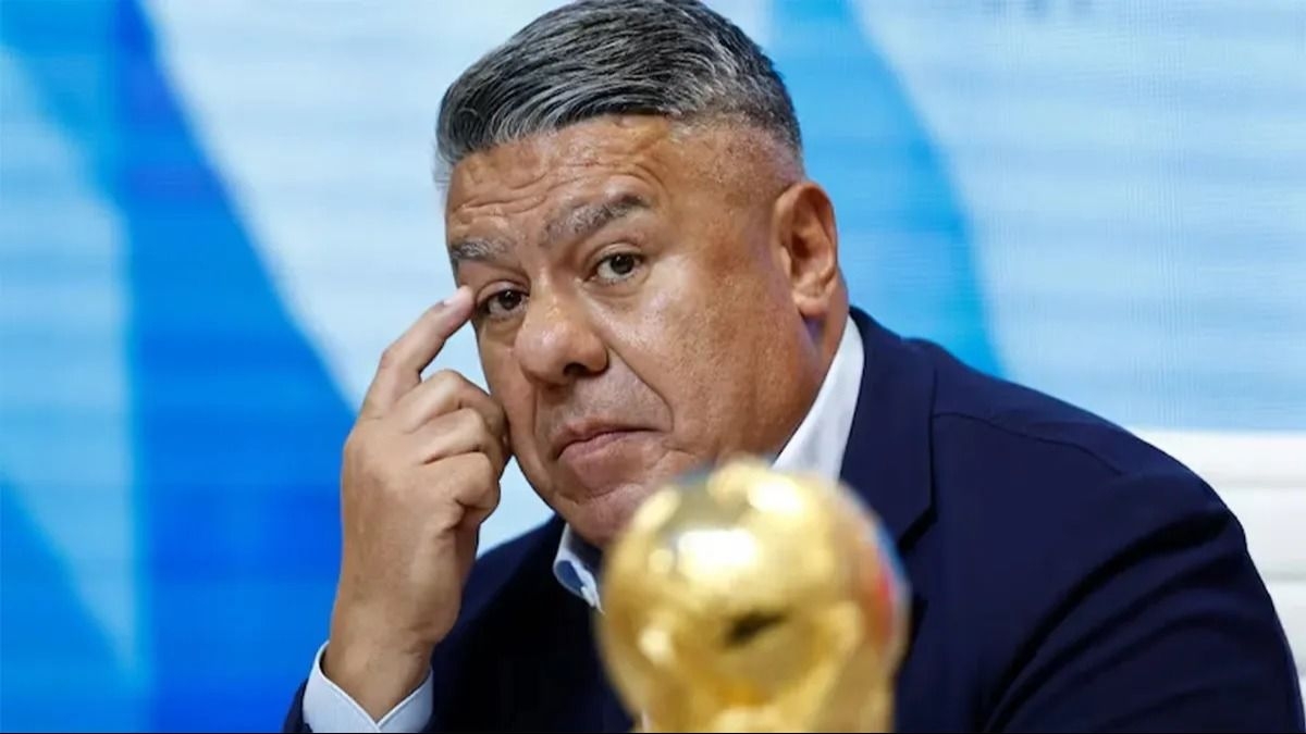 Claudio “Chiqui” Tapia: “Vi a un expresidente festejar el gol de Arabia con un jeque”