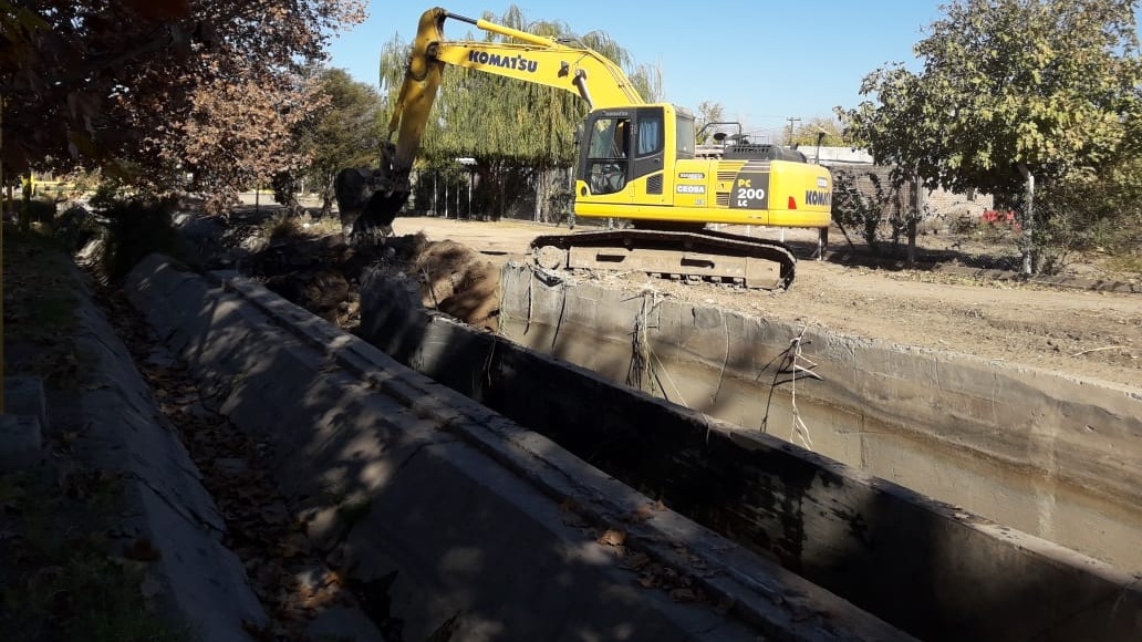 Frenan la obra de la trampa de basura en el canal de Santa Lucía