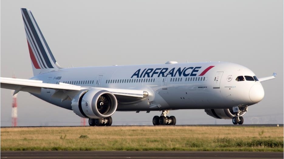 Un pasajero dijo que había una bomba en el avión 