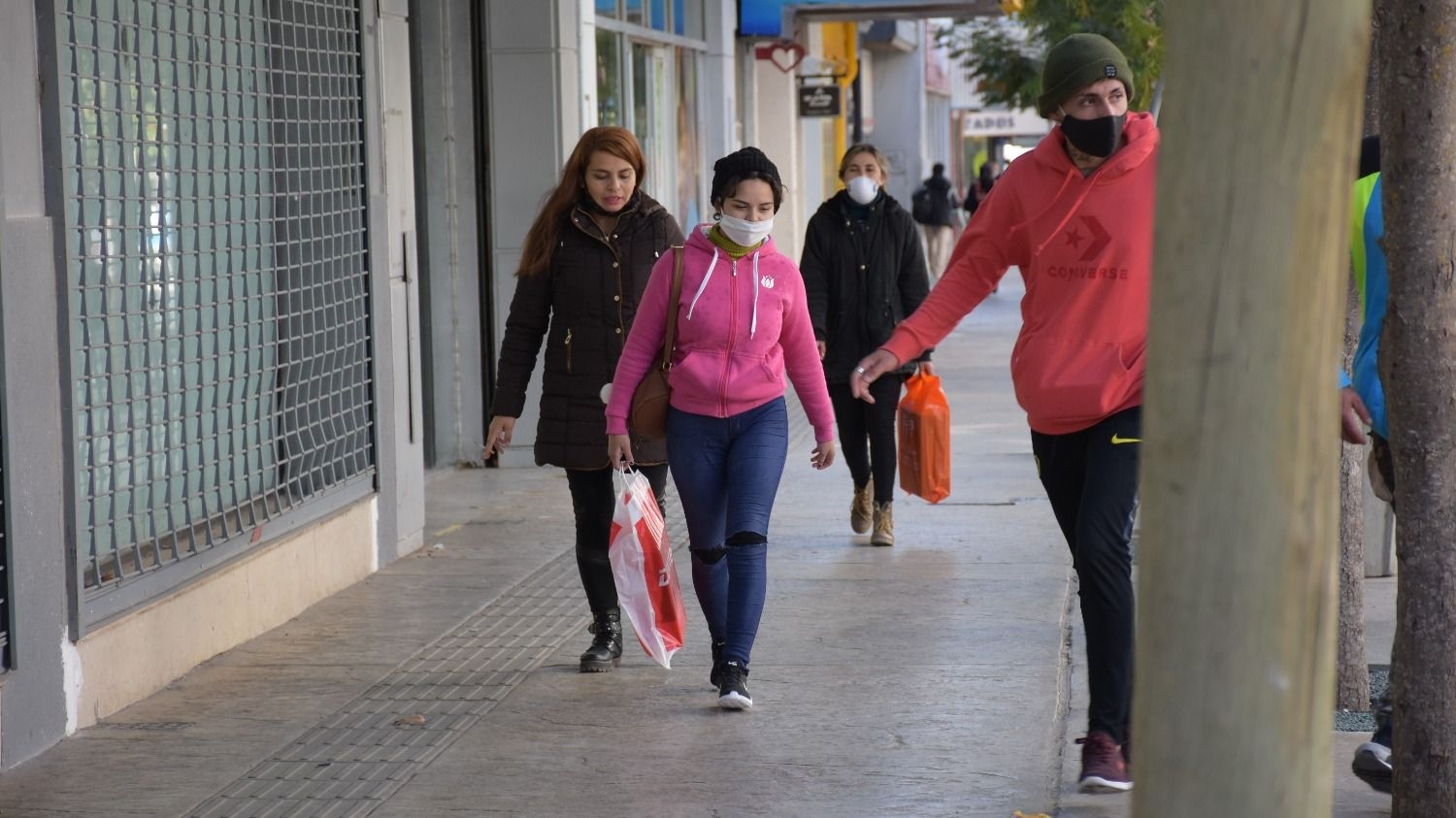 Empleados de comercio piden audiencia para no trabajar 12 horas el 20 de junio 
