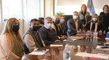 Sueldo docente: opiniones dispares sobre una posible cláusula gatillo