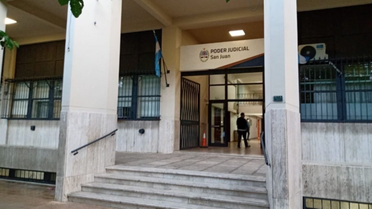 Condenaron a un hombre que amenazó con quemar a su mujer