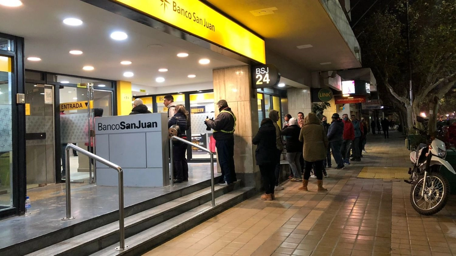 Banco San Juan busca Ejecutivo Comercial para trabajar en su equipo