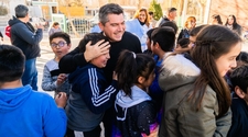 Marcelo Orrego visitó a los vecinos de Iglesia