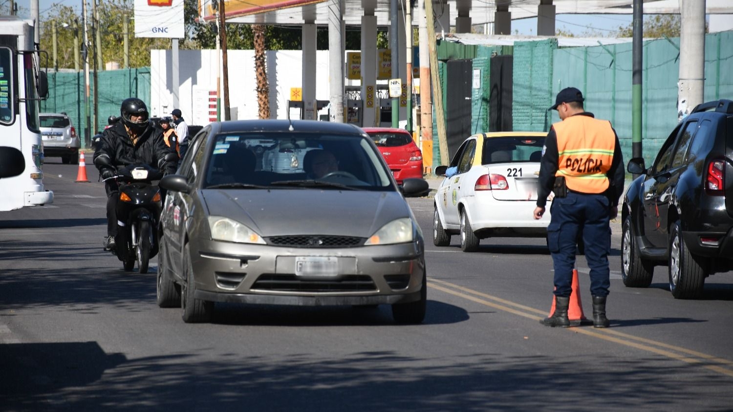 El fin de semana largo cerró con 36 alcoholemias positivas y más de cien vehículos radiados