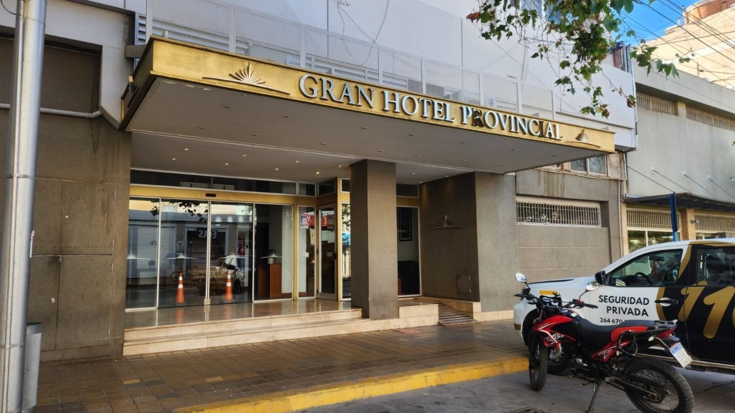 Modificaron la Ley 2000A para regular la contratación del Hotel Provincial en San Juan