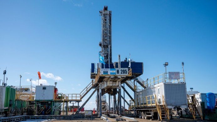 Santa Cruz reactiva la actividad petrolera y apuesta a recuperar puestos de trabajo