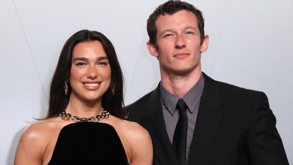 Callum Turner y Dua Lipa se casaron: cómo es su historia de amor