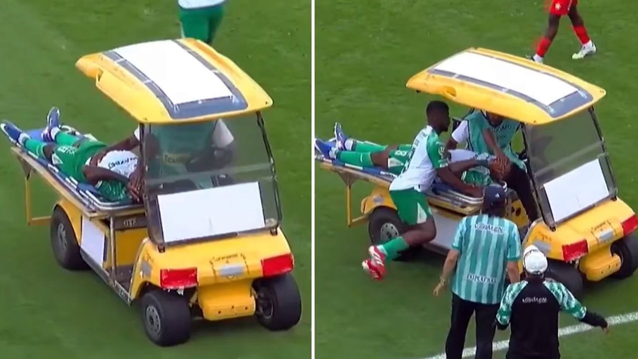Por accidente, un carrito médico atropelló a un futbolista en pleno partido