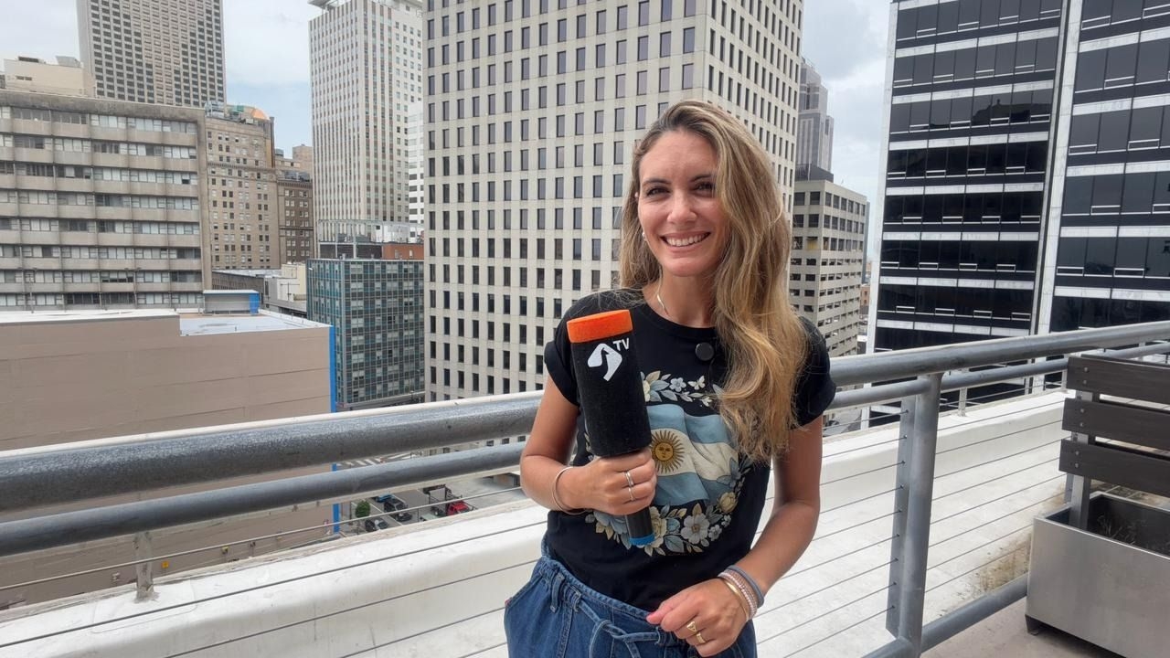 Ana Paula hizo su primera transmisión en Estados Unidos para contar el clima mundialista