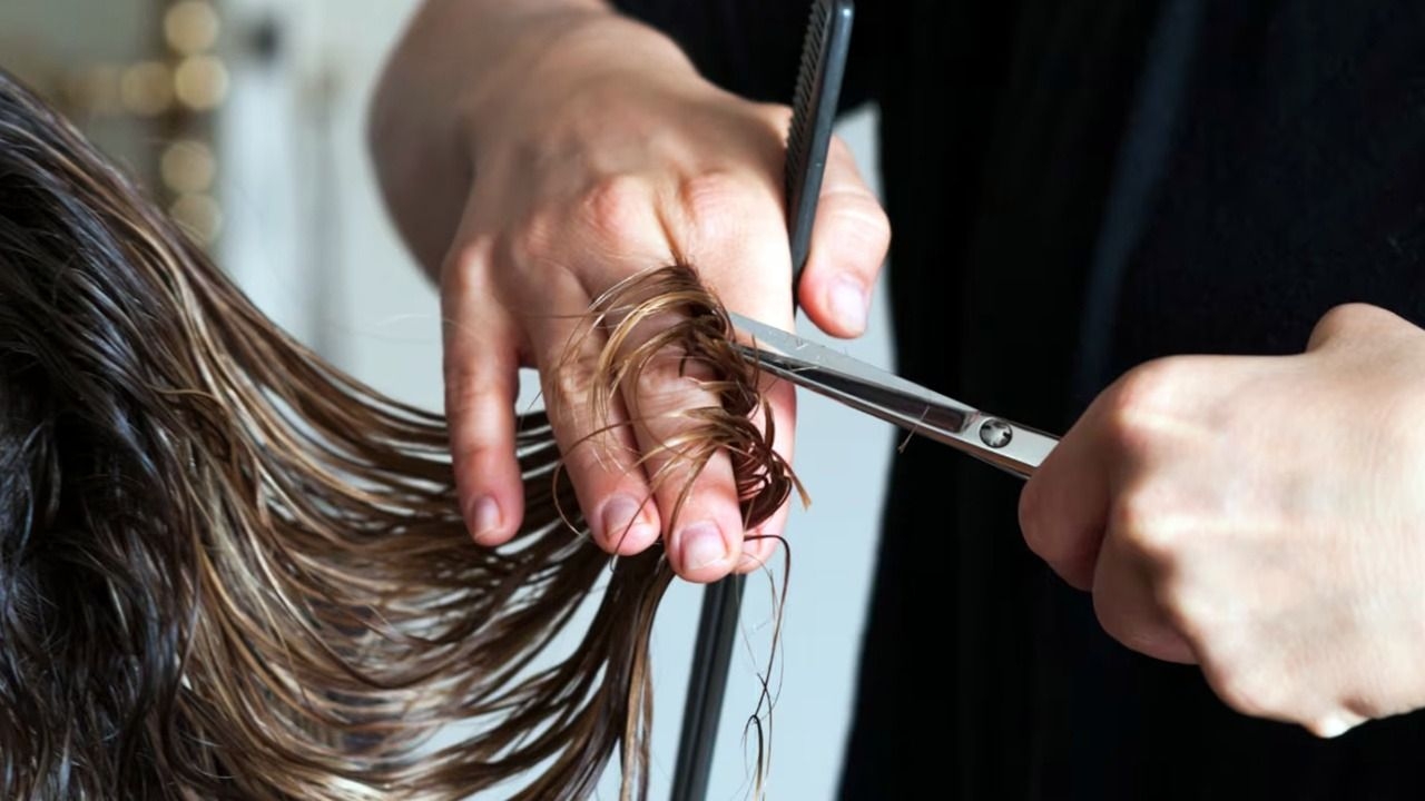 Cuándo será el mejor momento de cortarse el pelo en junio según la Luna