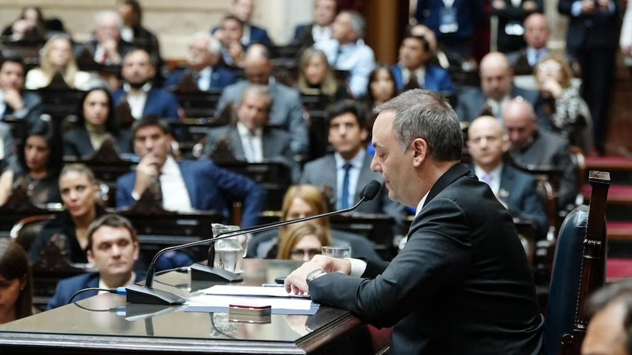 Adorni fijó una fecha límite para presentar su declaración jurada