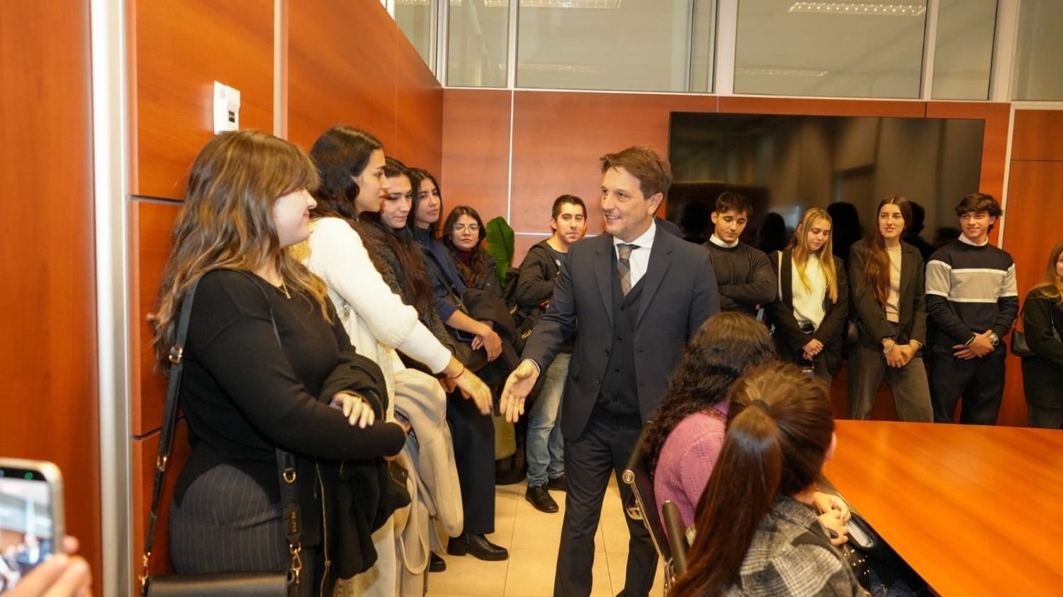 Alumnos de la UNSJ recorrieron las oficinas del Ministerio de Minería
