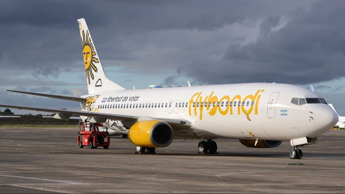 Flybondi canceló vuelos, acumula deudas y solo opera con dos aviones