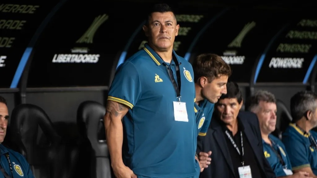 Jorge Almirón dejó de ser el técnico de Rosario Central por malos resultados