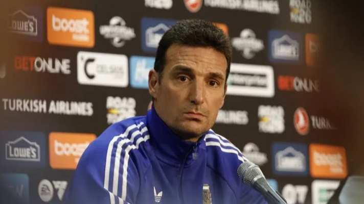 Scaloni fue tajante: "Quien no dé la disponibilidad mínima, se quedará fuera"
