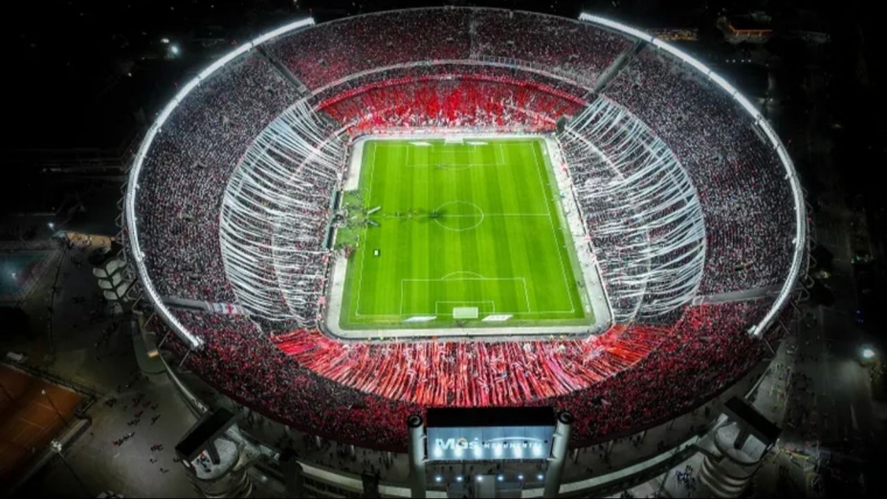River podría recibir al Barcelona en el Monumental para jugar un amistoso