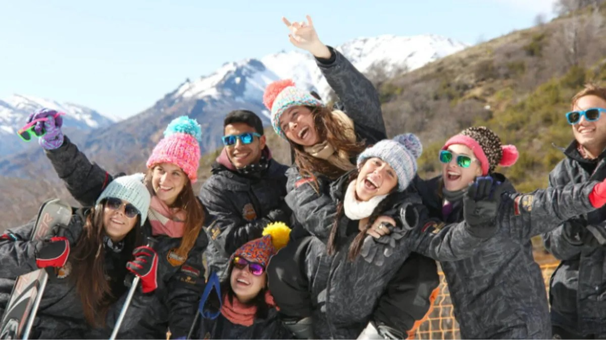 Más estudiantes vivirán su viaje de egresados: la demanda superó a la de 2025