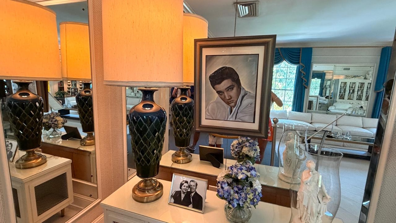 La caravana mundialista llegó a la casa de Elvis Presley y el sitio donde asesinaron a Martin Luther King