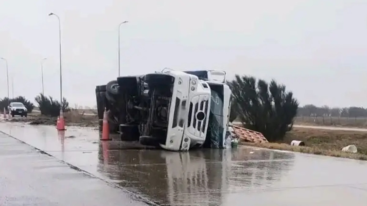 Camionero sanjuanino se dio vuelta en San Luis y dio alcoholemia positiva