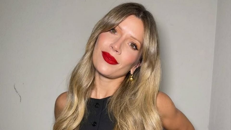 Laurita Fernández impone los tonos tierra como tendencia de la moda