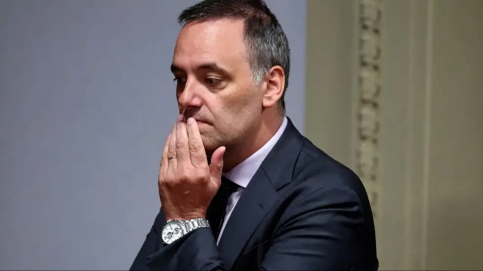 Adorni y su esposa ingresaron al régimen simplificado de Ganancias: qué implica