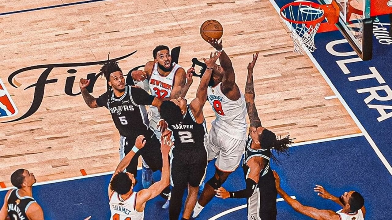 Los Knicks remontaron 29 puntos del partido y quedaron a un paso del título de la NBA