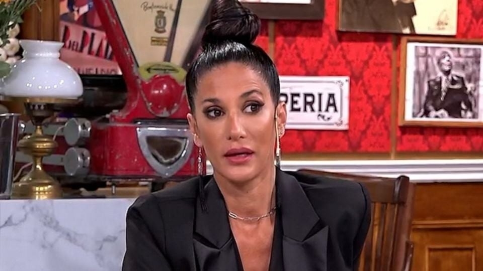 Silvina Escudero y su ex: tiró su celular por el balcón para que no lo revisara