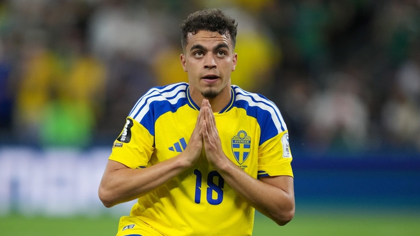 Por qué Yasin Ayari, jugador de Suecia, pidió perdón tras su gol a Túnez