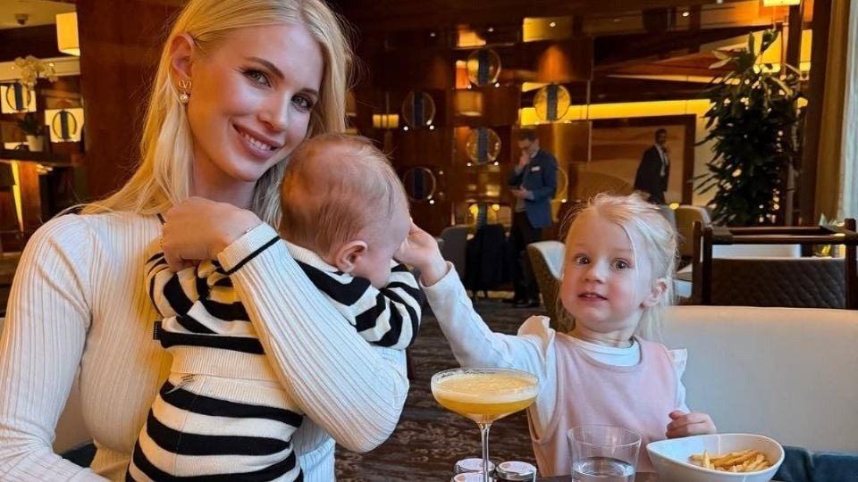 La esposa de Maxi López lo abandonó y se fue con sus hijos de Argentina