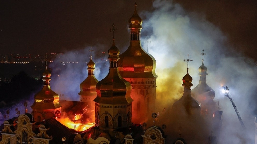 Rusia atacó a Ucrania, incendió la Catedral de Kiev y dejó nueve muertos