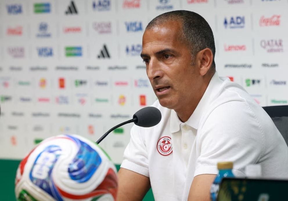 Despidieron al entrenador de Tunez tras la goleada apabullante de Suecia
