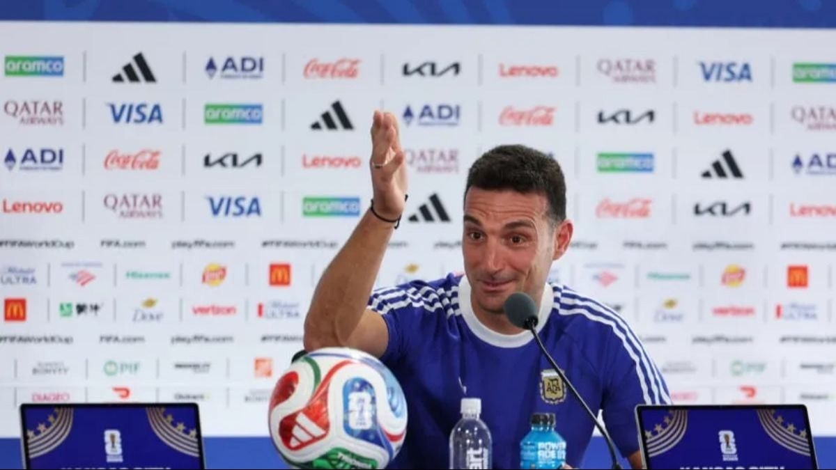 Scaloni define el equipo para el debut mundialista frente a Argelia