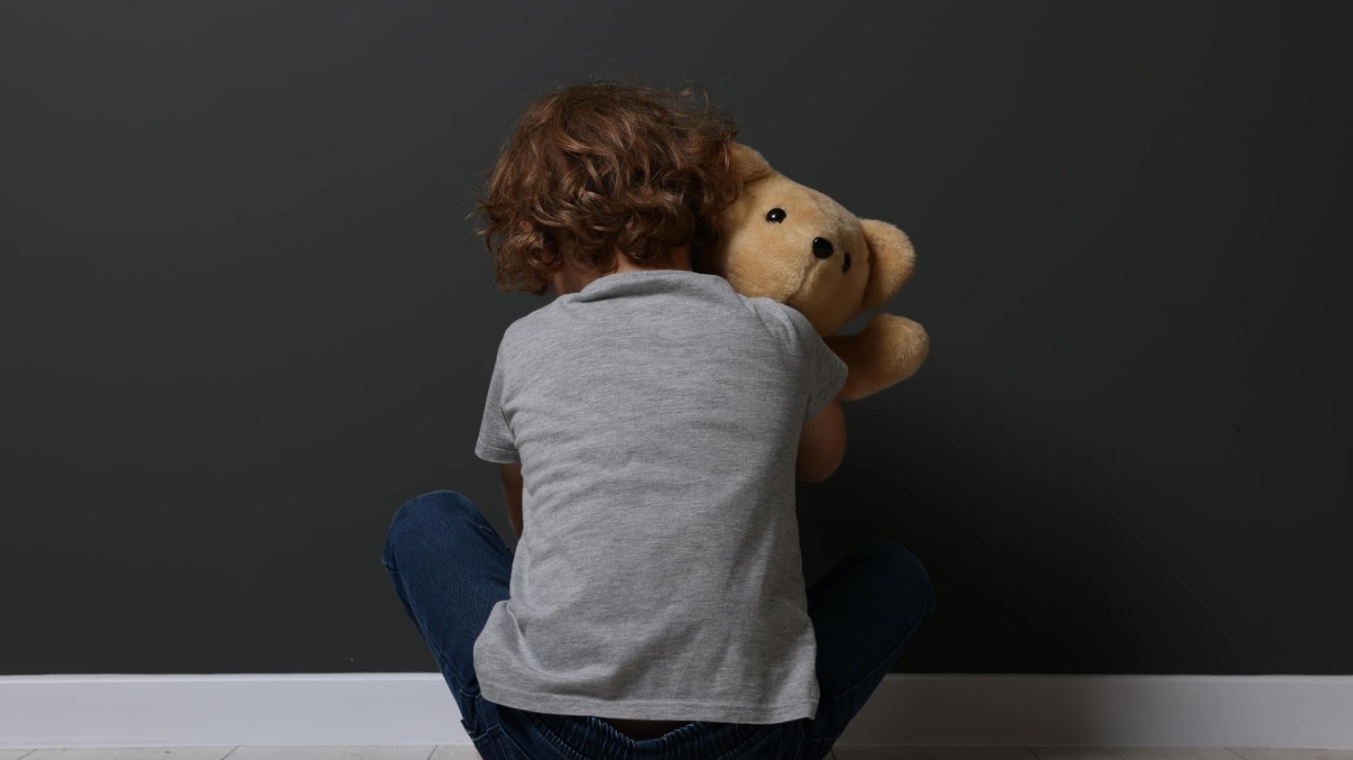 Lo condenaron por pornografía infantil y ahora irá juicio por acoso a menores