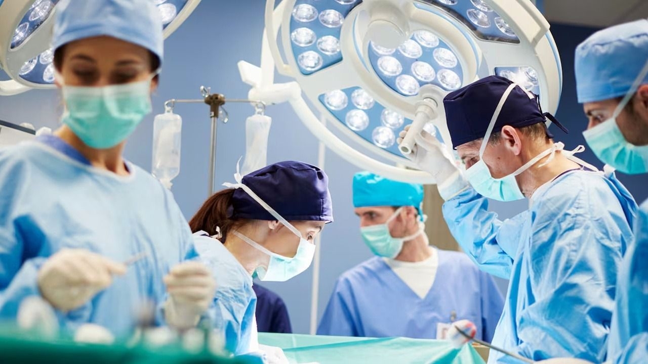 Realizaron un histórico trasplante a gemelas en simultáneo en el Hospital Garrahan