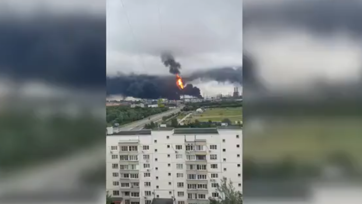 Ucrania volvió a golpear una refinería clave de petróleo en Moscú