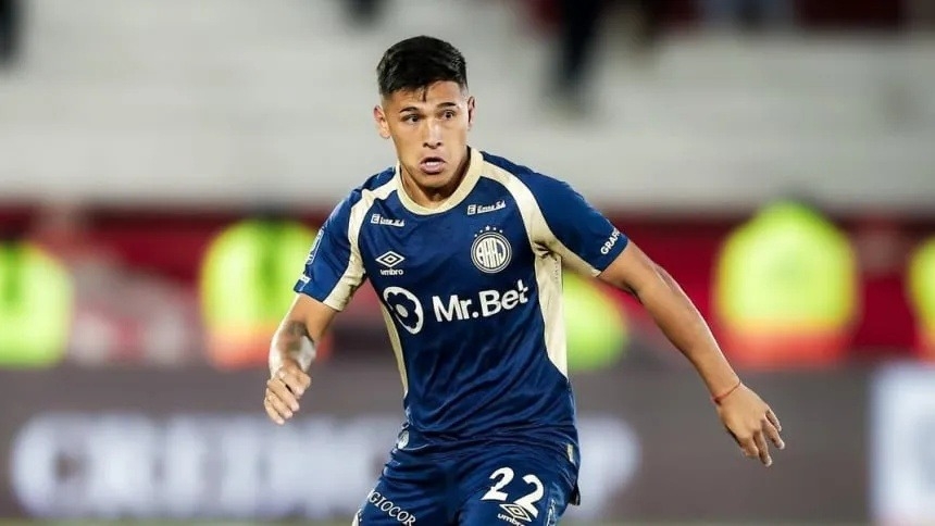 Quién es Leandro Lozano, el lateral derecho que compró Boca