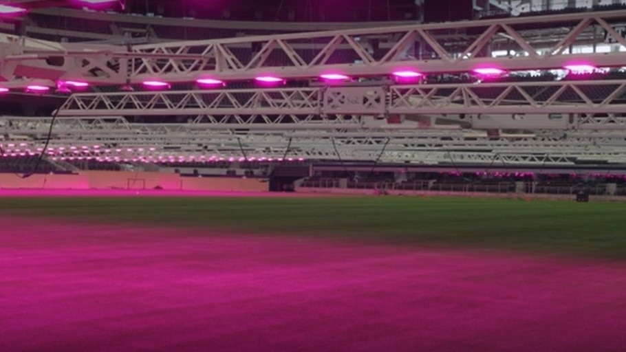 Luces para cuidar el césped y refrigeración: los detalles del estadio en Dallas