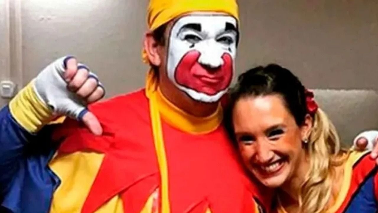 Se viralizó un video inédito del rostro de Piñón Fijo sin maquillaje