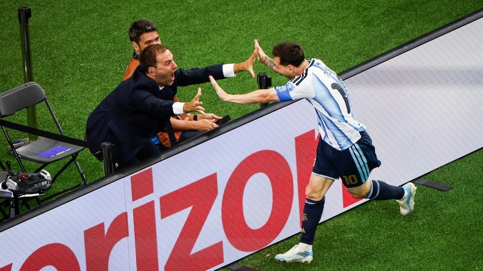 El detrás de escena del festejo de Messi con el periodista Joaquín Bruno