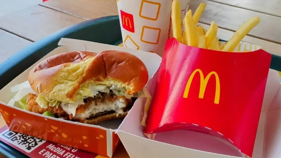 YPF podrá vender hamburguesas de McDonald’s en sus estaciones de servicio