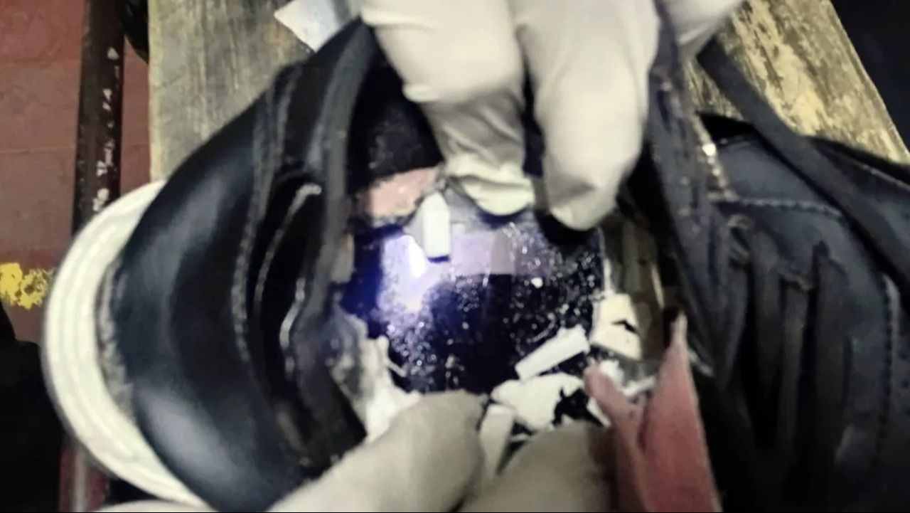Intentaron ingresar droga y un celular al Penal ocultos en unas zapatillas