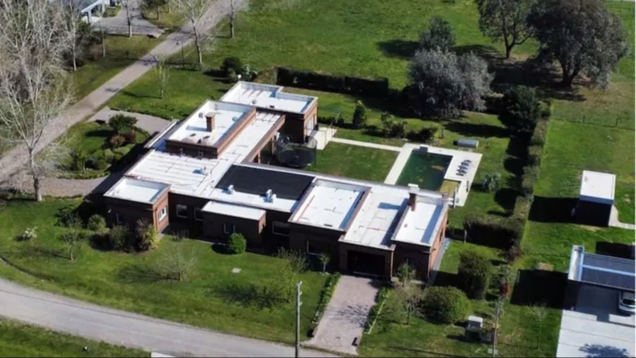 Pedirán inspeccionar el vestidor de Jésica Cirio para calcular los dólares en video
