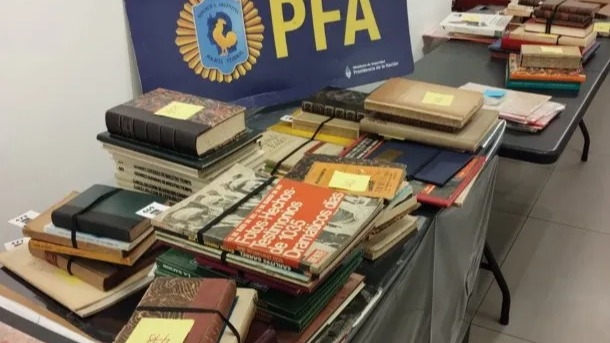 Hallan más de 200 documentos históricos antes de una subasta