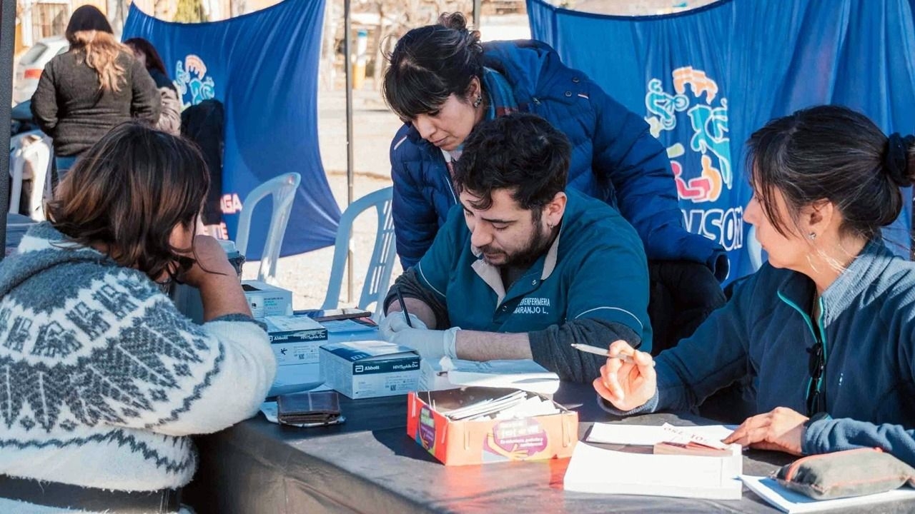 Rawson en Comunidad reunió a cientos de vecinos en Villa Hipódromo