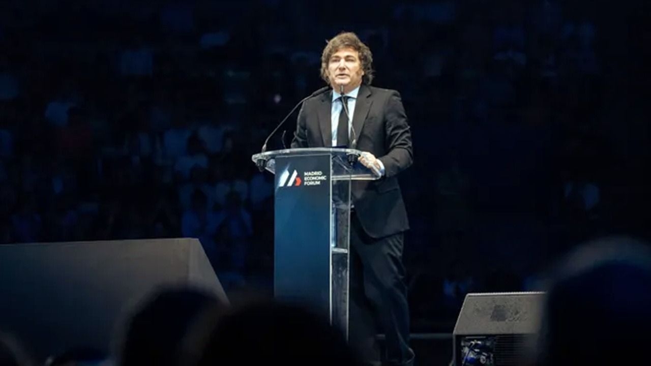 Milei viajó a España para una agenda empresarial y académica
