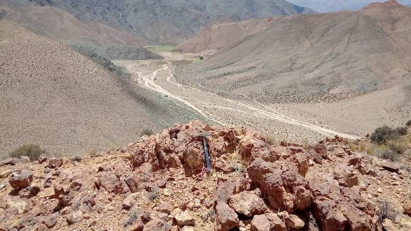 Orestone Mining confirma óxido de oro y nuevos blancos en proyecto Francisca
